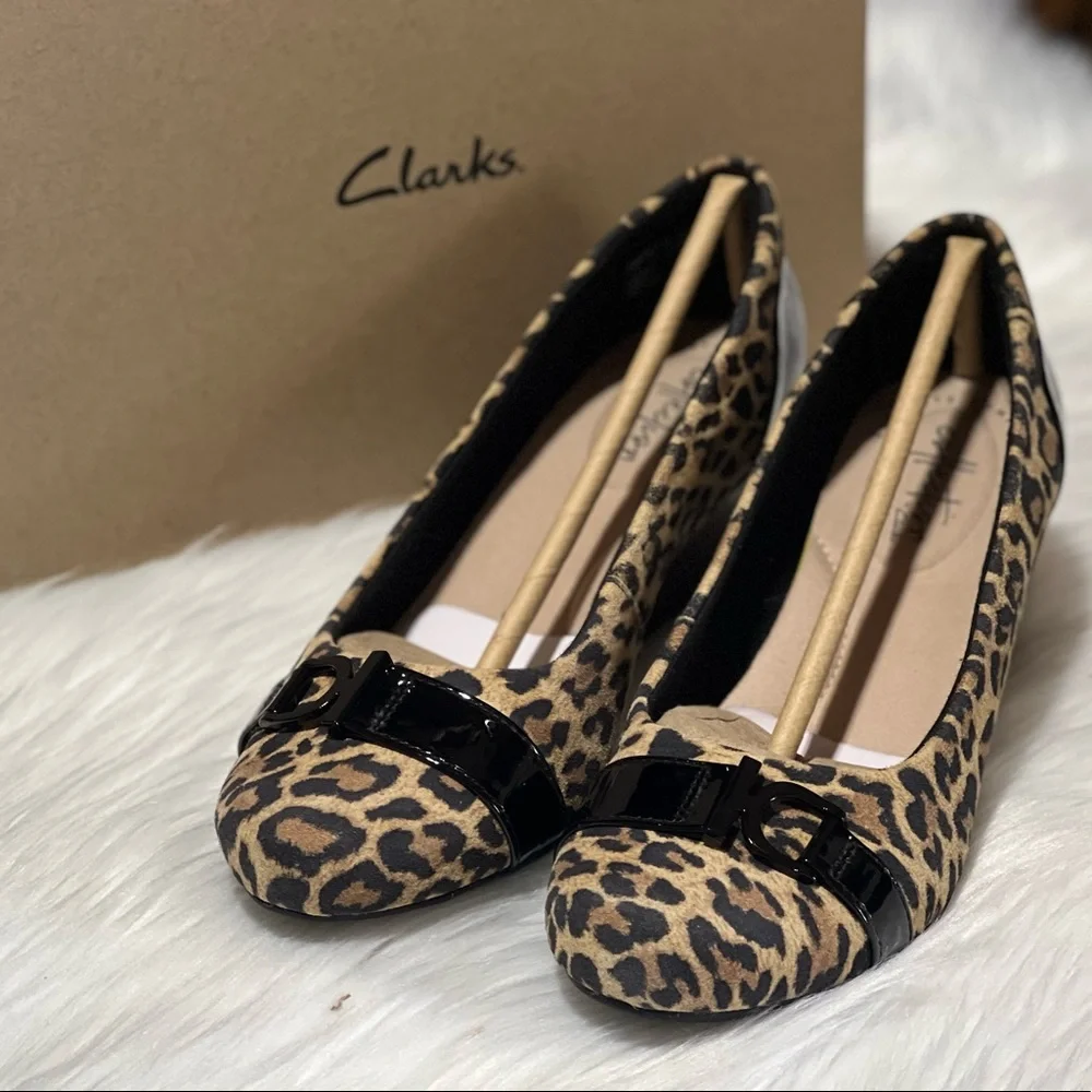 New clarks women Flores Tulip Wedge Pump - Picture 2 of 16